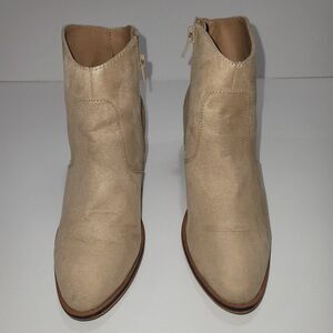 Ann Taylor Loft Sze 6 Tan Suede Short Block Heel Western Style Ankle Bootie